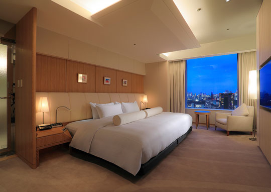 スイートルームで優雅に過ごすプレミアムお正月プラン(夕朝食付き / スイートルーム)